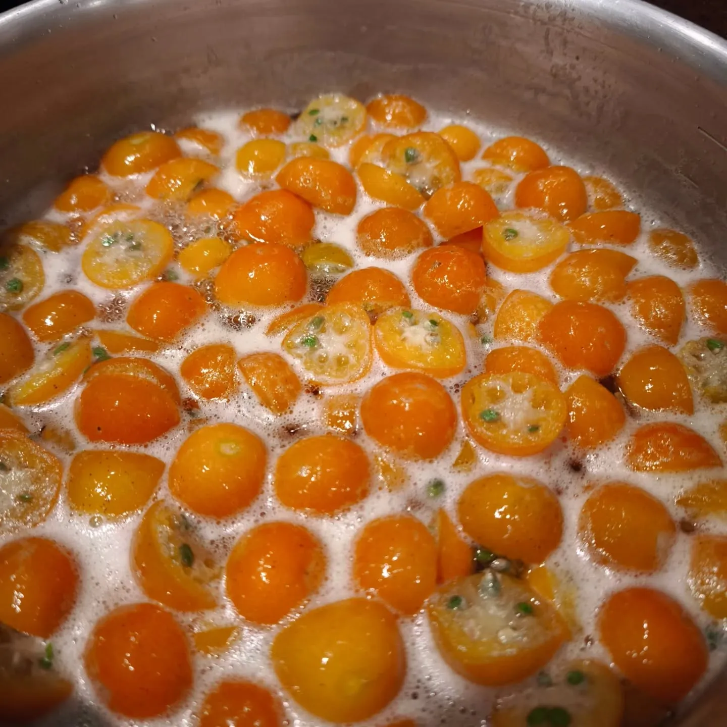 皆様いよいよクリスマス本番、素敵な夜を！メリークリスマス！！